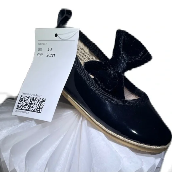 NEW 𝅺H&M Toddler Girl Dressy Patent Leather Shoes Ballet Flats Black Bow Strap - Picture 3 of 4